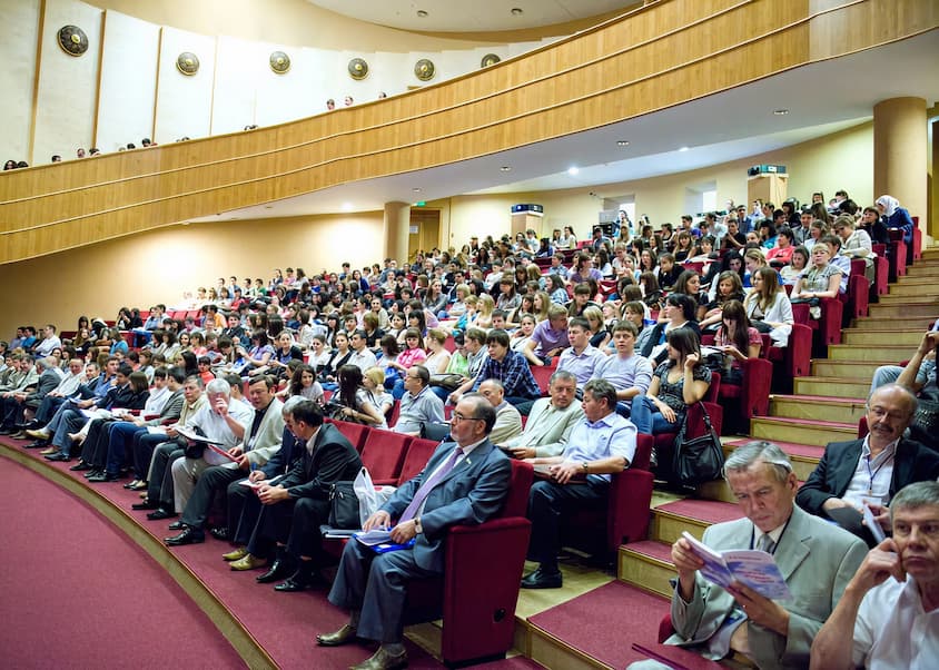 Участники заседания ассоциации в зале